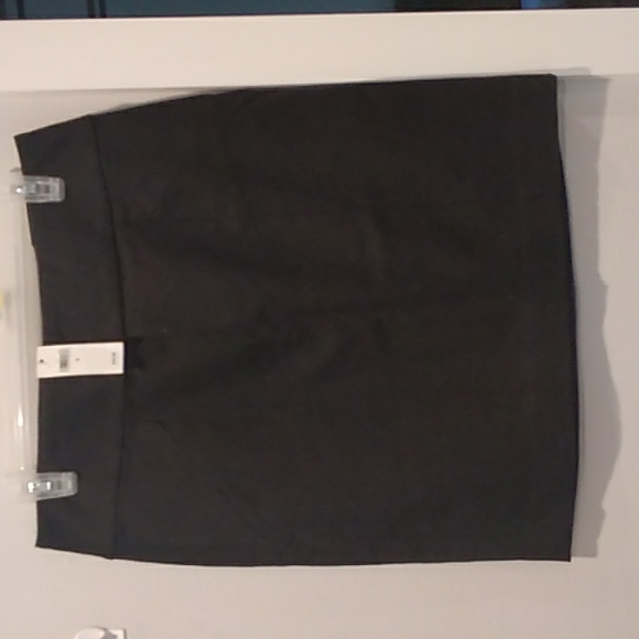 Banana Republic black pencil skirt Size 6 - Picture 3 of 5
